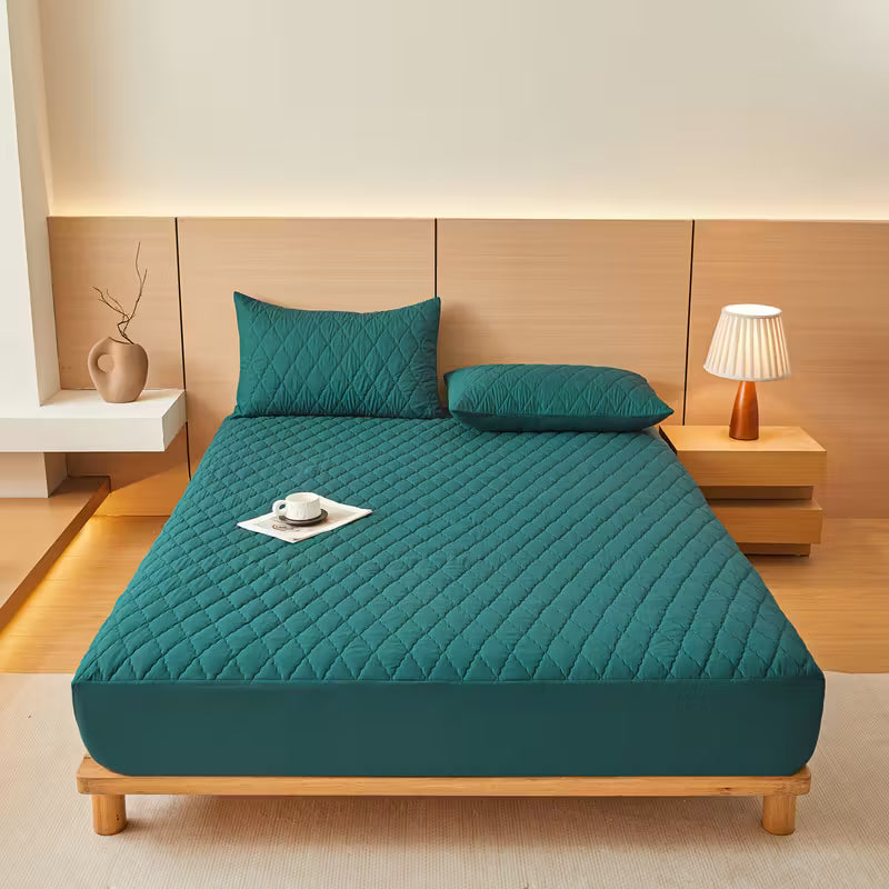 AuraShield Waterproof Mattress Protector — Fitted, Noiseless & Breathable